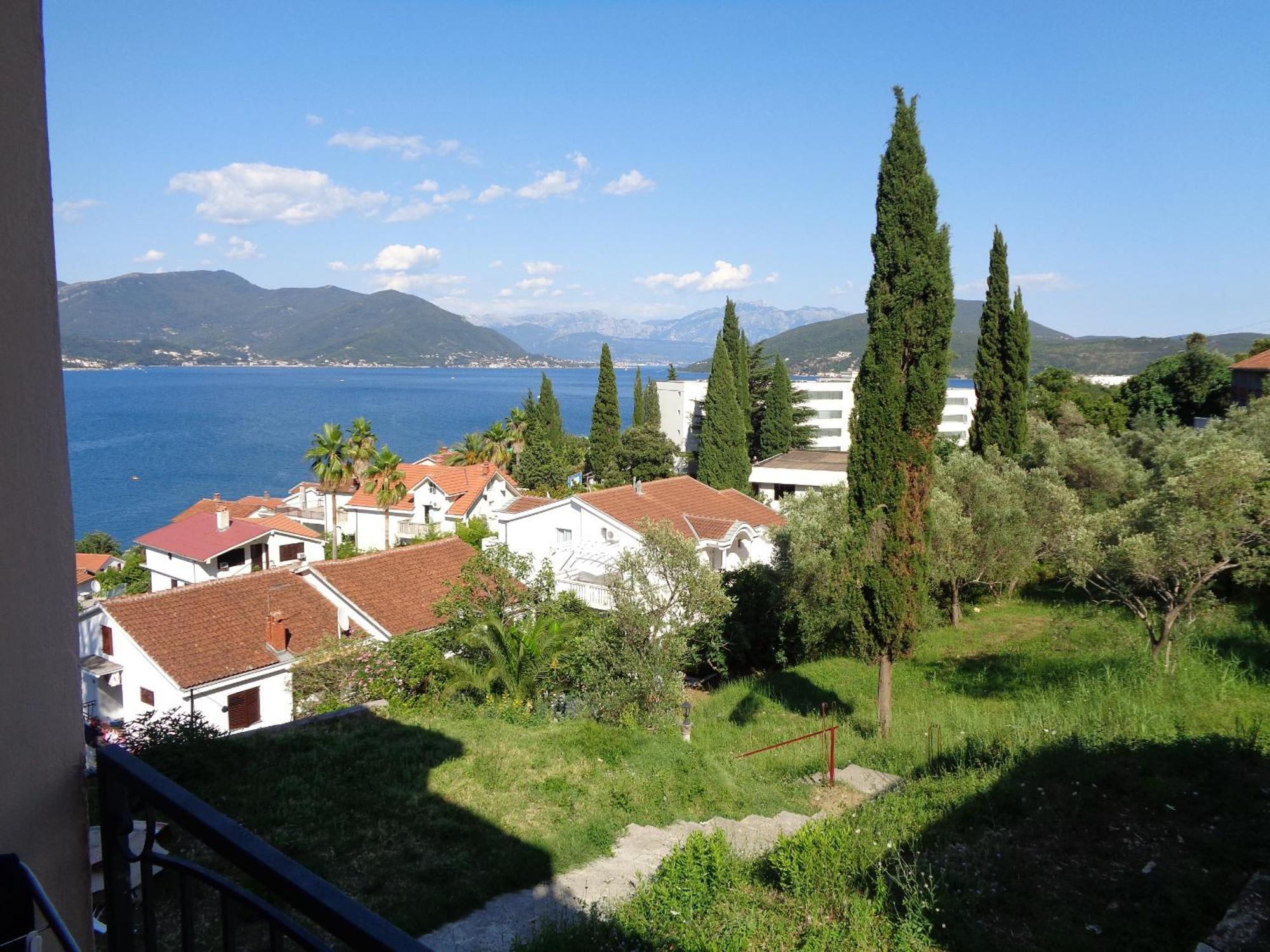 Villa Boka Sunrise Apartments Herceg Novi Exterior foto