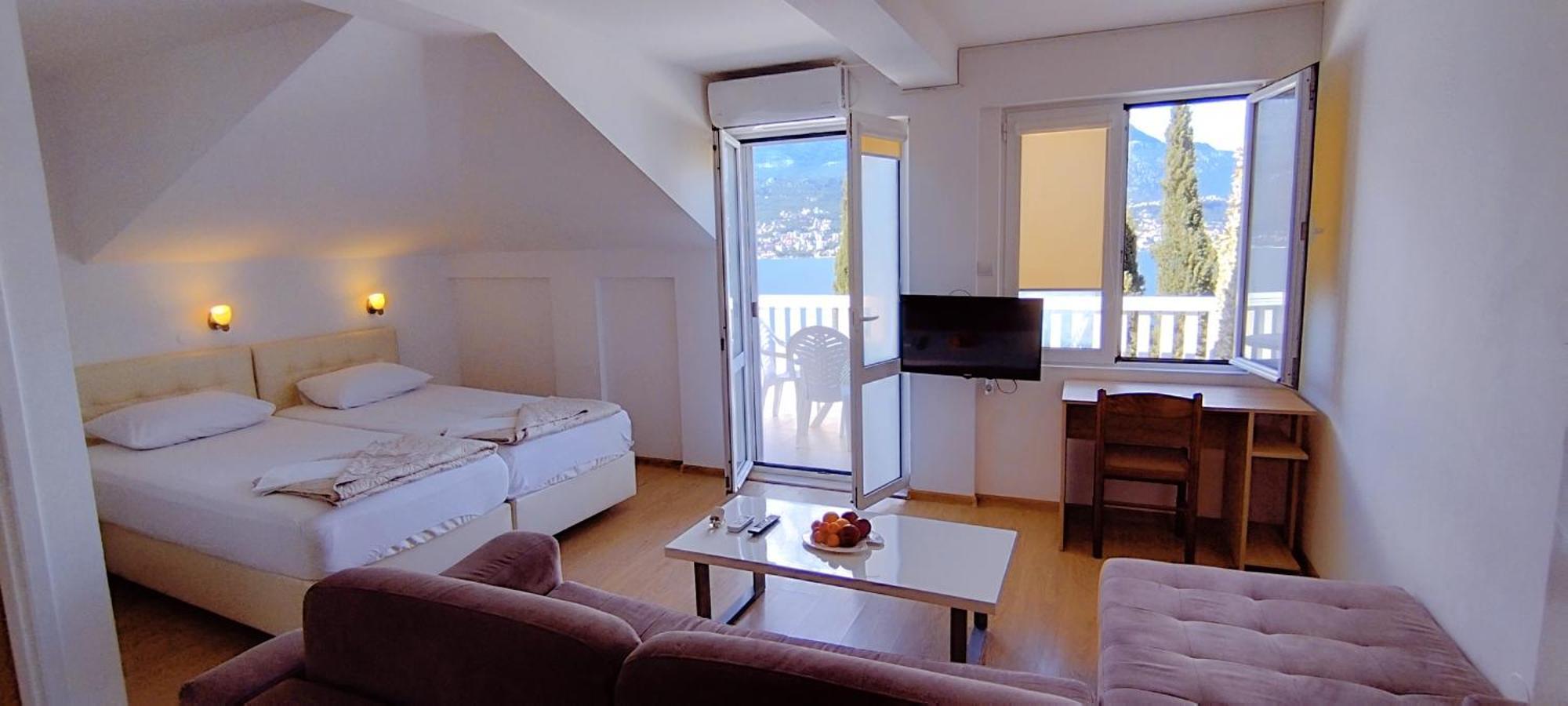 Villa Boka Sunrise Apartments Herceg Novi Exterior foto