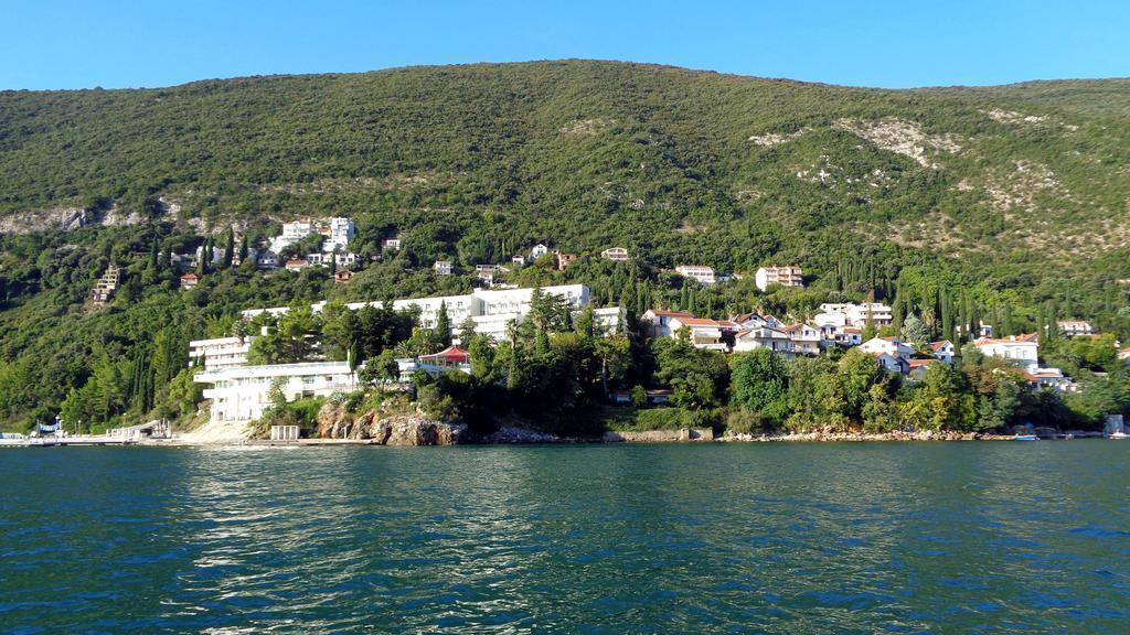 Villa Boka Sunrise Apartments Herceg Novi Exterior foto