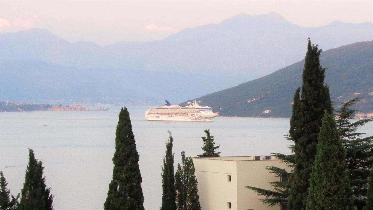 Villa Boka Sunrise Apartments Herceg Novi Exterior foto